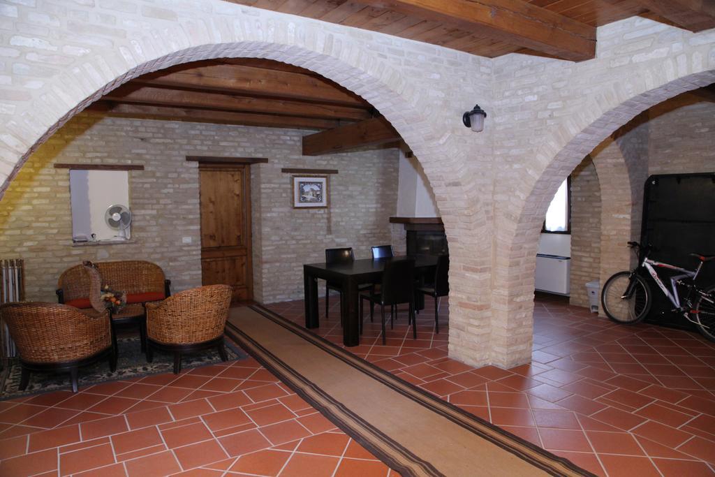 Agriturismo Sant'Antonio Villa Montegridolfo Dış mekan fotoğraf